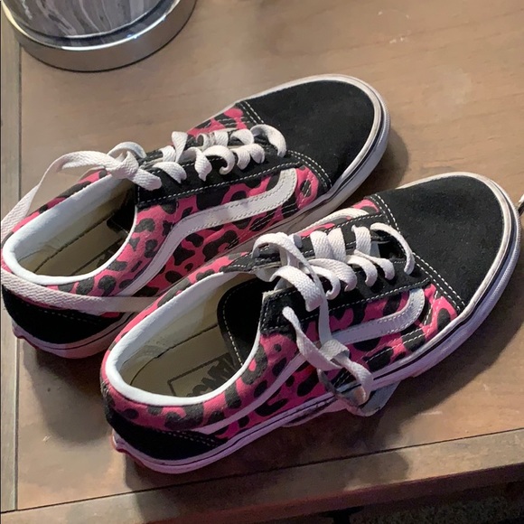 pink cheetah vans